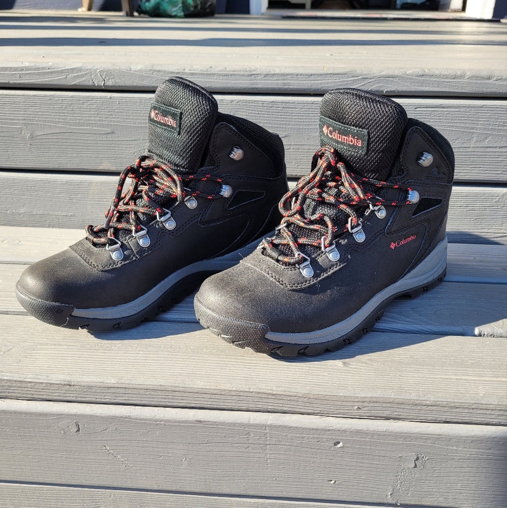 Columbia hiking boots